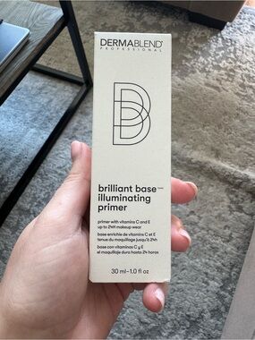 Dermablend Skin Brightening Base - Creamy Beige